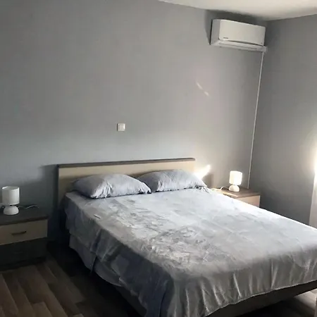Apartment Dan's