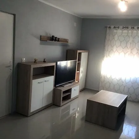 Apartment Dan's *